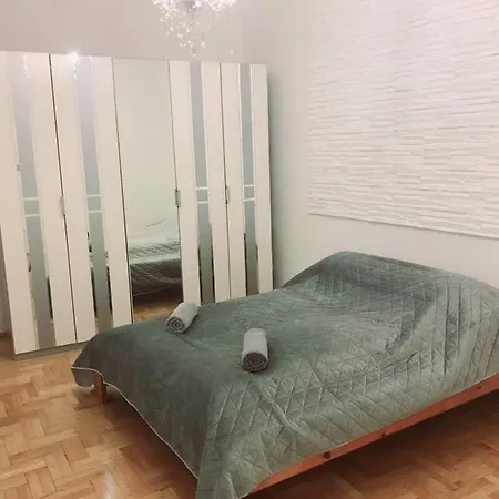 Happy In The Heart Of With 2 Apartment Budapest